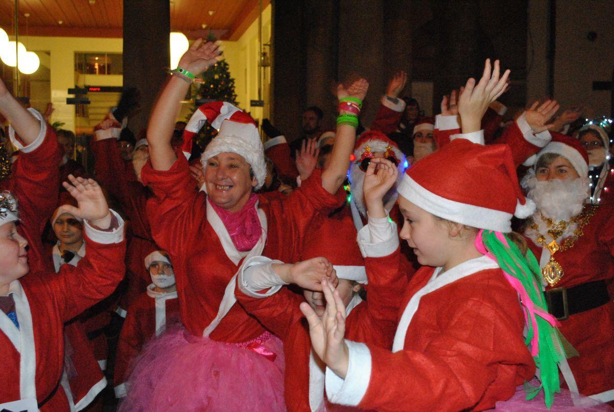Photos from Chard Christmas lights switch-on and the Santa Fun Run. 
Photos by Christine Jones. 