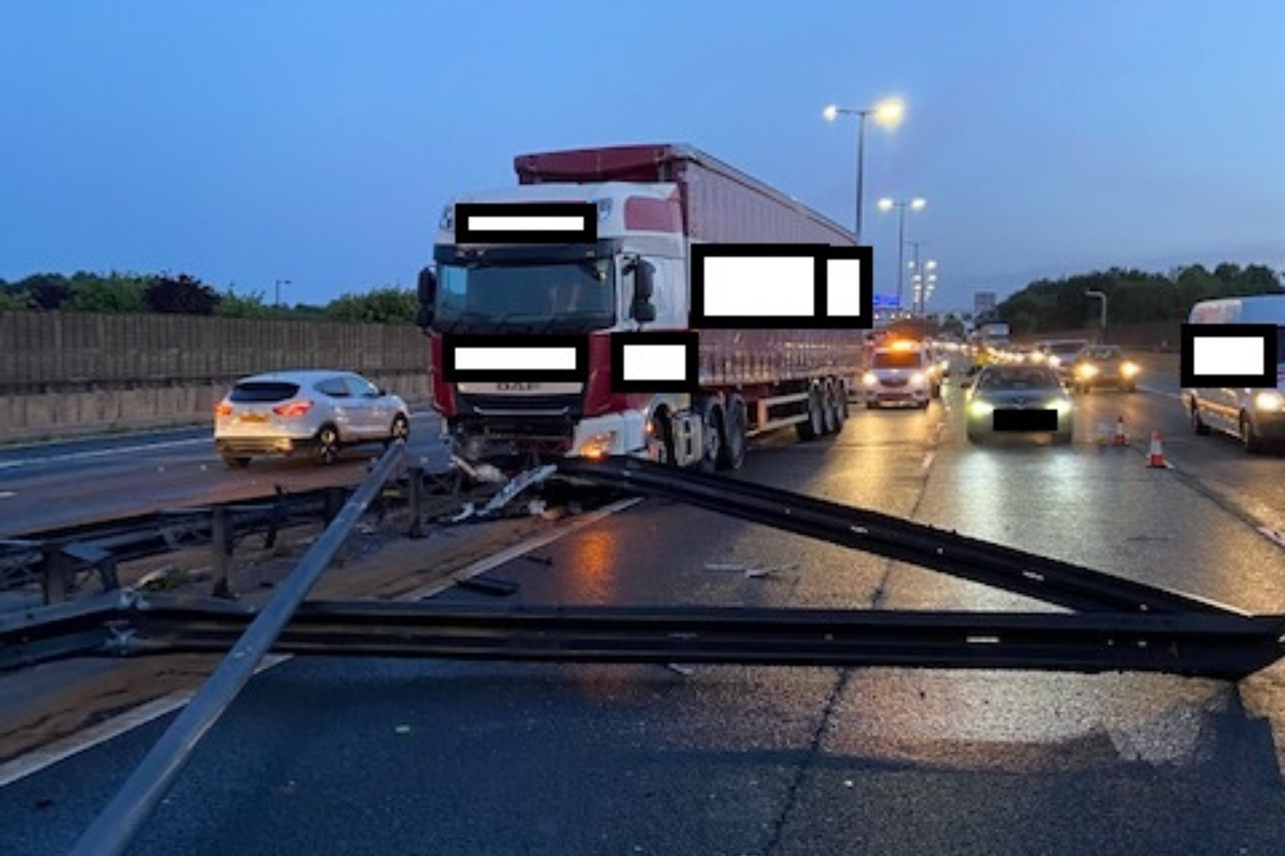 Traffic chaos on M6 motorway as lorry crash causes 7 mile queues - Vimarsana News