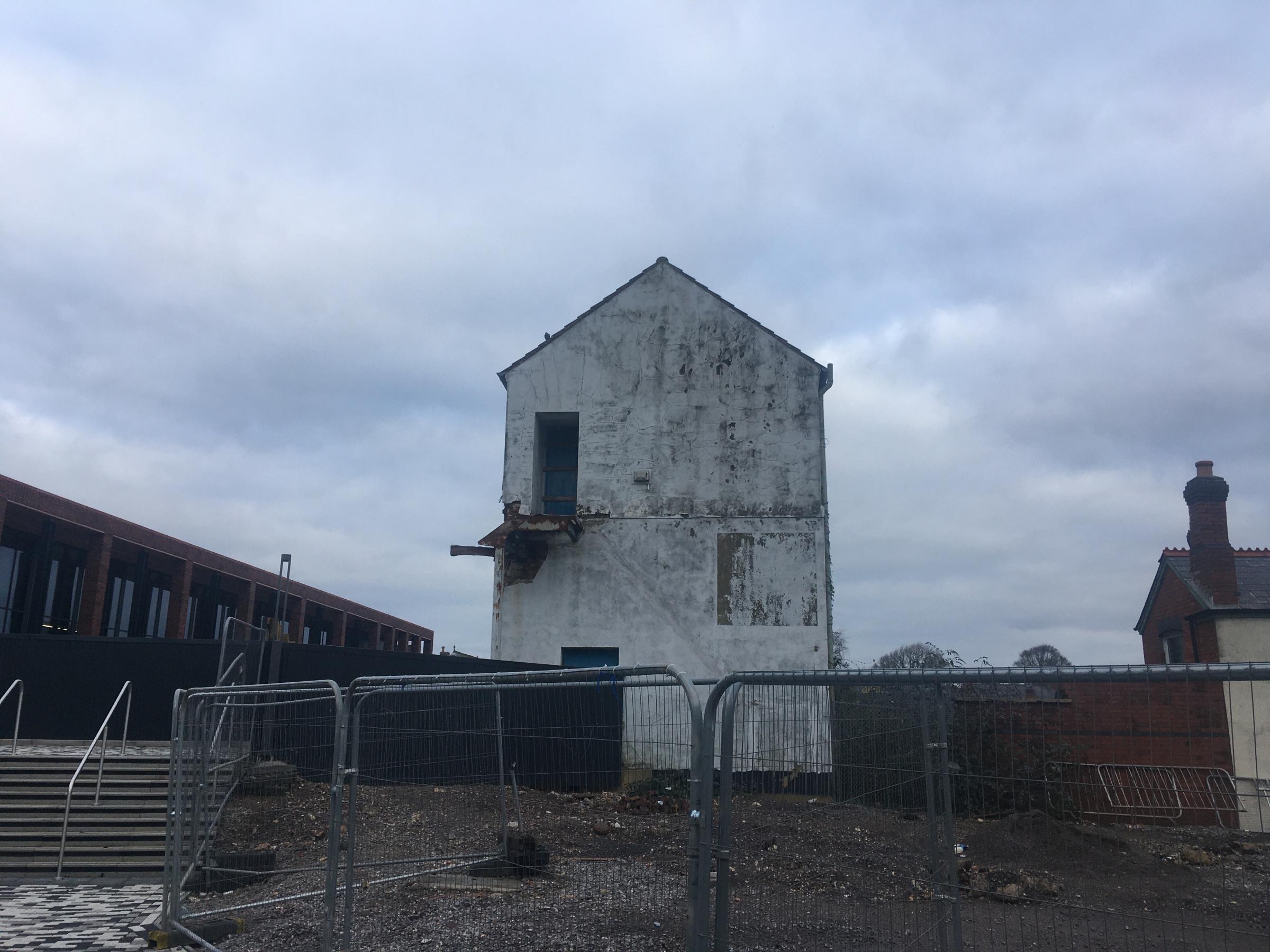 Chard Leisure Centre eyesore may remain until spring | Chard & Ilminster News - Vimarsana News