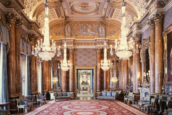 Chard & Ilminster News: Buckingham Palace State Rooms and The Rubens at the Palace Afternoon Tea for Two. Credit: Buyagift