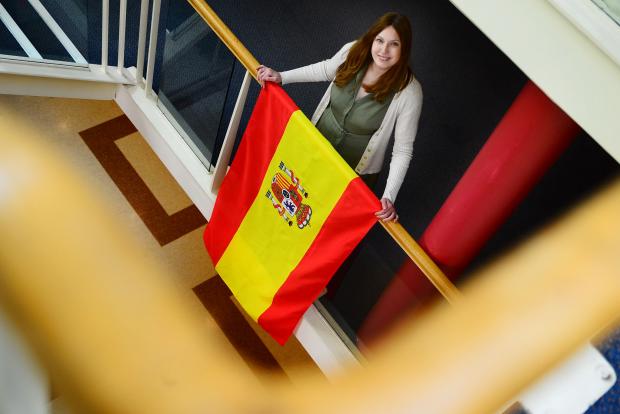 Chard & Ilminster News: Davina Tomas giving Spanish tutoring sessions at the Guildhall