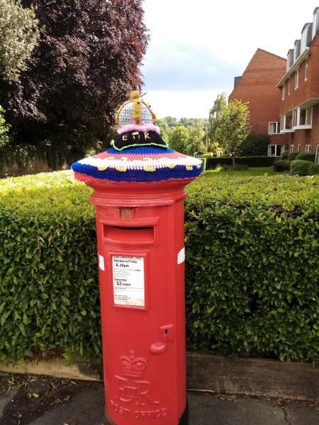 Chard & Ilminster News: The new Jubilee crown