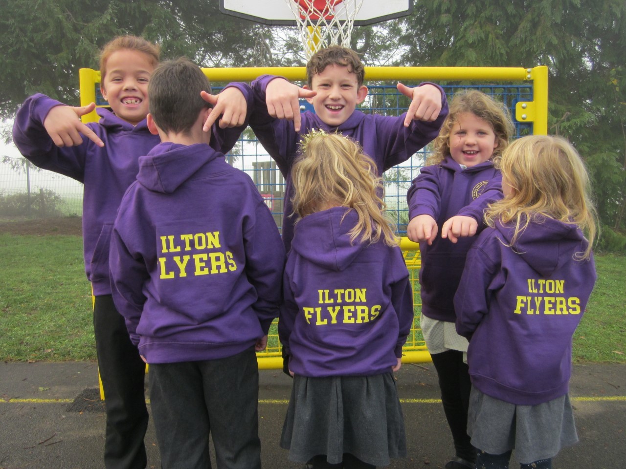 Schoolchildren receive hoodies to keep warm in winter | Chard & Ilminster News - Vimarsana News